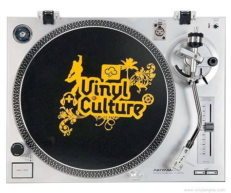 Akiyama dj 2000 PenalbaWeb.com