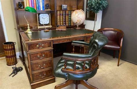 Antique office desk PenalbaWeb.com