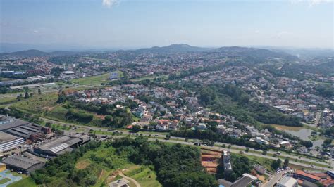 Aruja PenalbaWeb.com