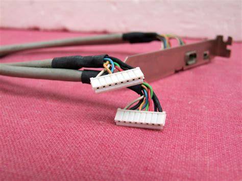 Asus firewire PenalbaWeb.com