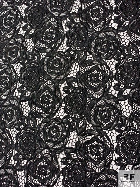 Black lace PenalbaWeb.com