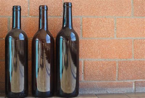 Botellas vino vacias PenalbaWeb.com