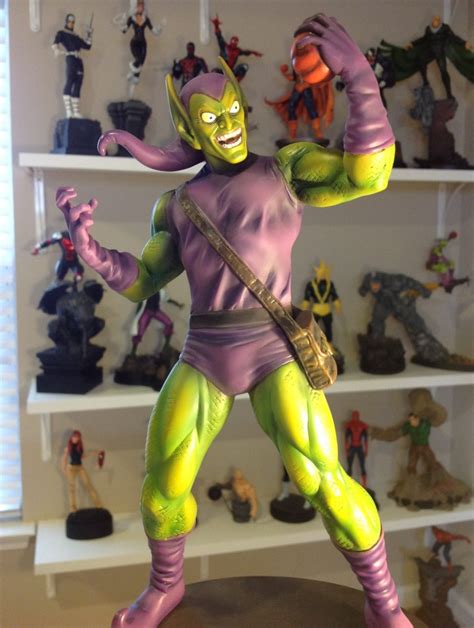 Bowen marvel bust PenalbaWeb.com