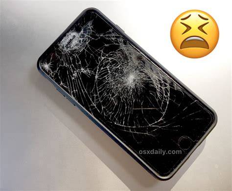 Broken iphone PenalbaWeb.com
