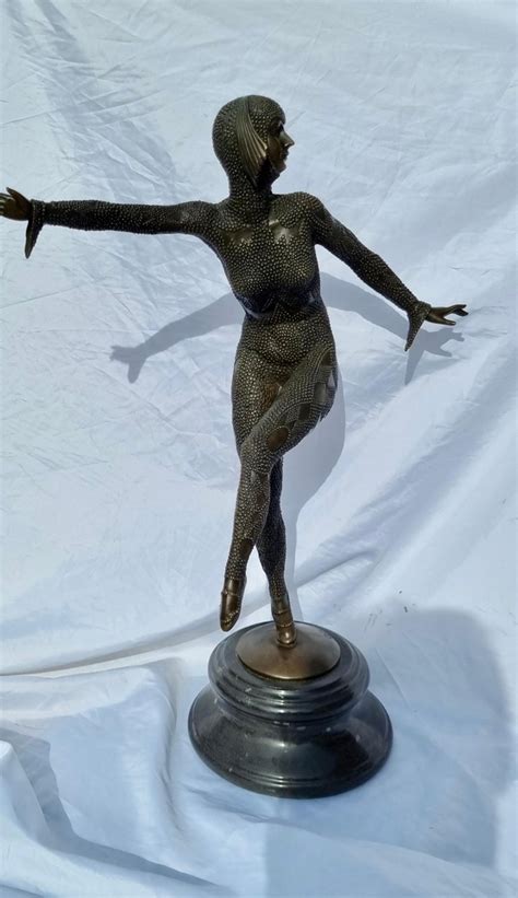 Bronze figure PenalbaWeb.com
