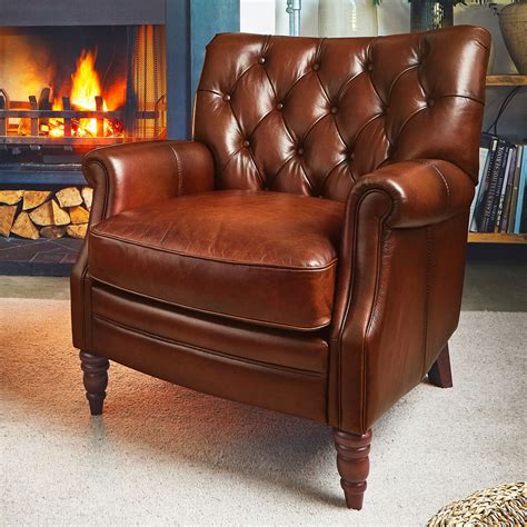 Brown leather armchair PenalbaWeb.com