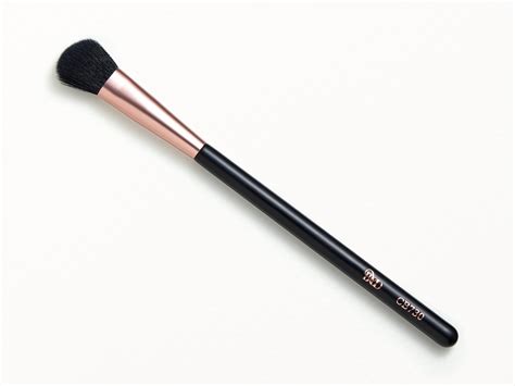 Brush concealer PenalbaWeb.com