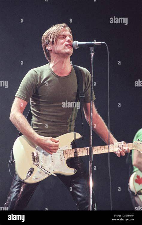 Bryan adams PenalbaWeb.com