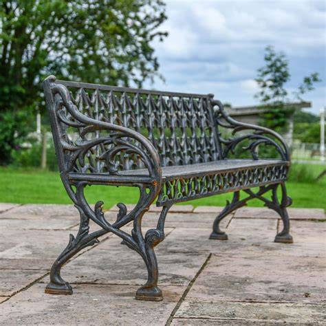 Cast iron bench PenalbaWeb.com