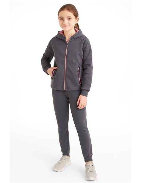 Chandal nina PenalbaWeb.com