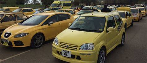Coches amarillo PenalbaWeb.com