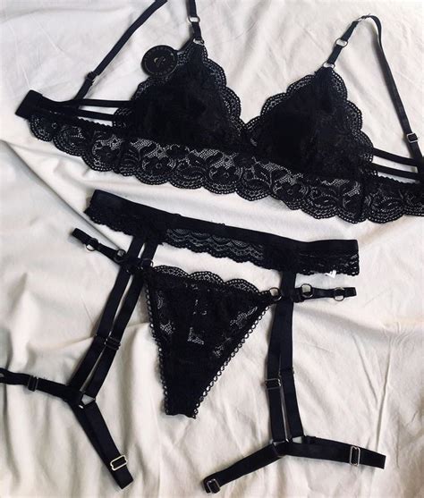 Conjunto lenceria negro PenalbaWeb.com