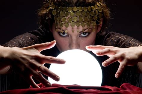 Crystal ball PenalbaWeb.com