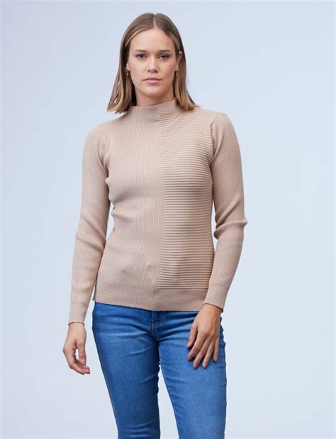 Cuello alto beige PenalbaWeb.com