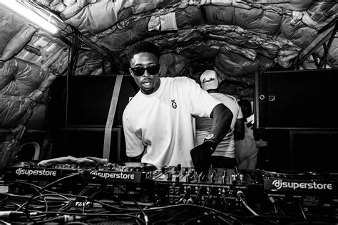 Dj white PenalbaWeb.com