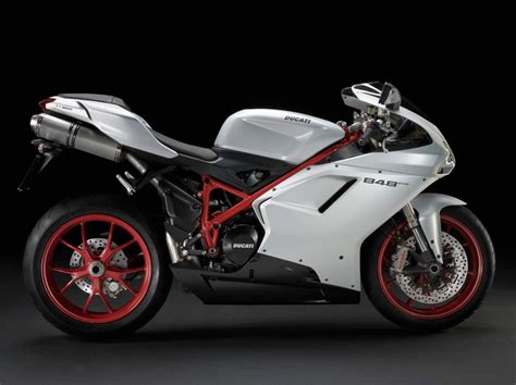 Ducati 848 evo PenalbaWeb.com
