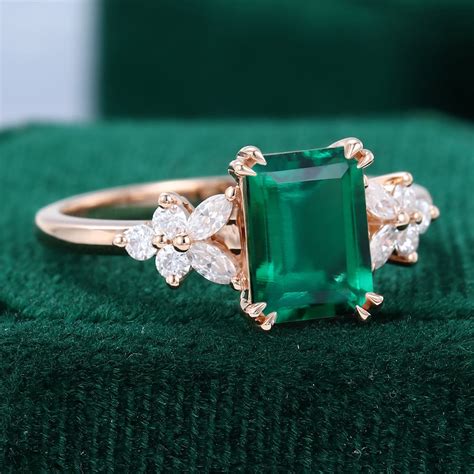 Emerald ring PenalbaWeb.com