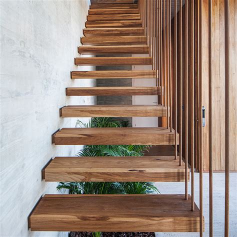 Escaleras de madera PenalbaWeb.com