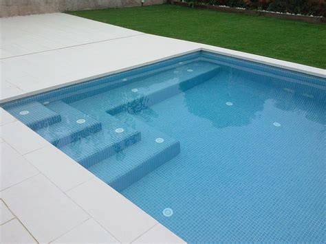 Escalones piscina PenalbaWeb.com