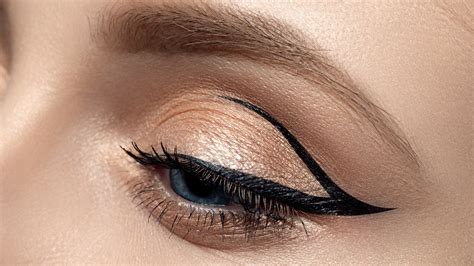 Eyeliner PenalbaWeb.com