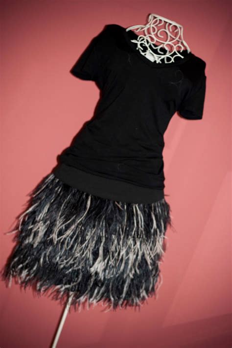 Falda de plumas sfera PenalbaWeb.com