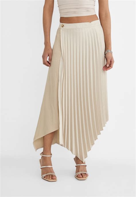 Falda stradivarius PenalbaWeb.com