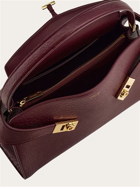 Ferragamo bolsos PenalbaWeb.com