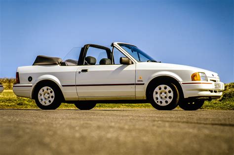Ford escort descapotable PenalbaWeb.com