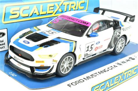 Ford mustang scalextric PenalbaWeb.com