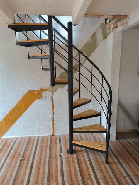 Fotos escalera caracol PenalbaWeb.com