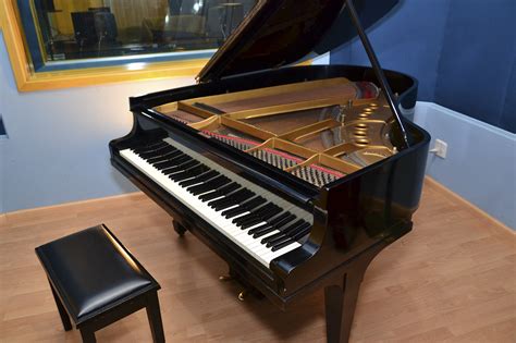 Fotos piano cola PenalbaWeb.com