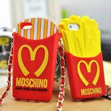 Funda iphone moschino PenalbaWeb.com