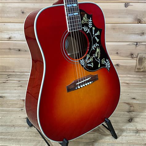 Gibson hummingbird PenalbaWeb.com