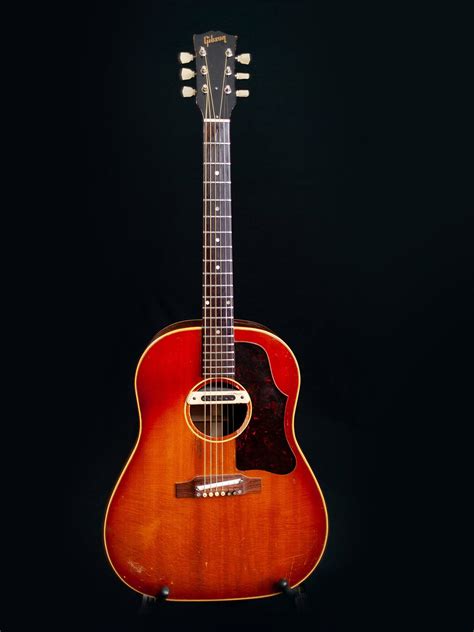 Gibson j PenalbaWeb.com