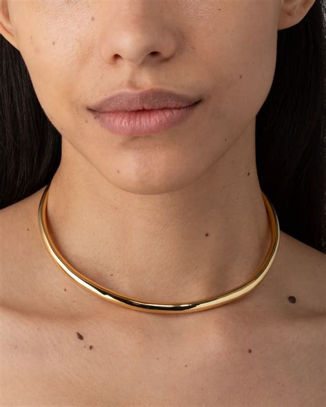 Gold necklace collar PenalbaWeb.com