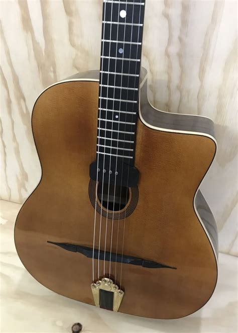 Guitarra manouche PenalbaWeb.com
