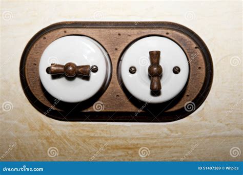Interruptor antiguo PenalbaWeb.com