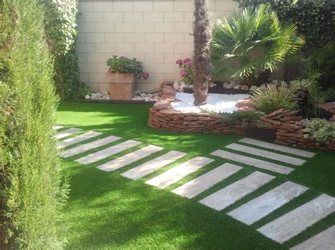 Jardin exterior PenalbaWeb.com