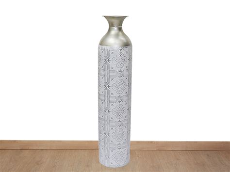 Jarron metal PenalbaWeb.com