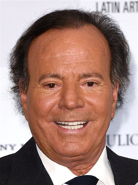 Julio iglesias PenalbaWeb.com