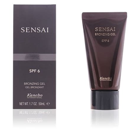Kanebo bronzing gel PenalbaWeb.com