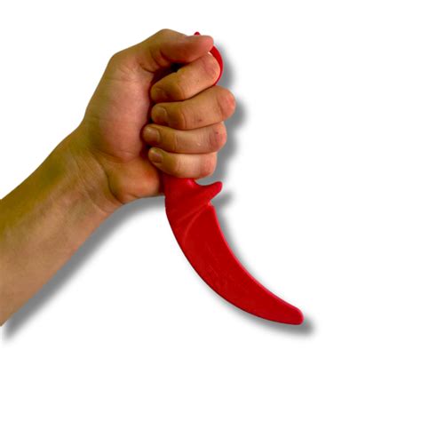 Karambit entrenamiento PenalbaWeb.com