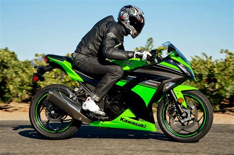 Kawasaki ninja 300 abs PenalbaWeb.com