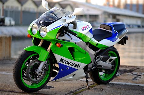 Kawasaki zxr 750 PenalbaWeb.com