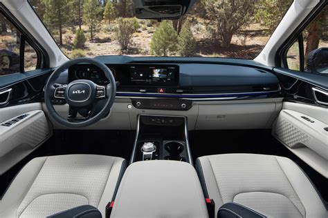 Kia carnival PenalbaWeb.com