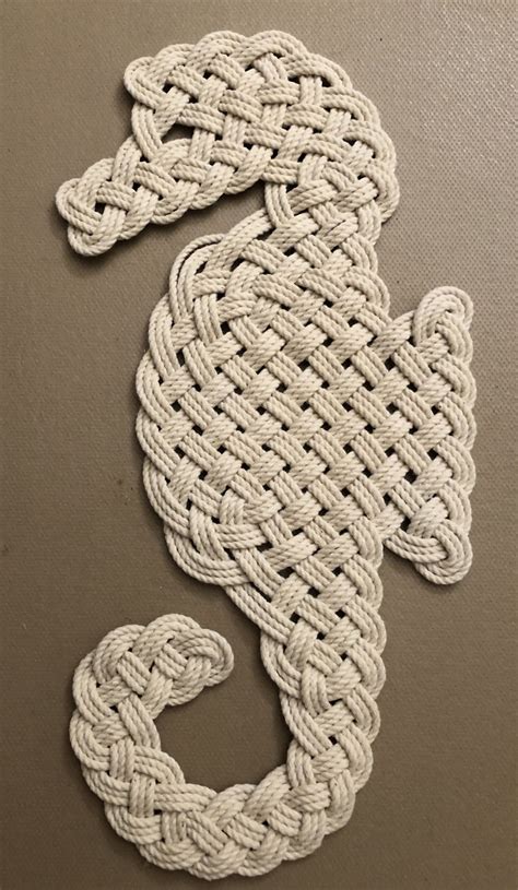 Knotted PenalbaWeb.com