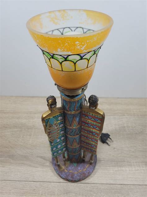 Lampara africana PenalbaWeb.com