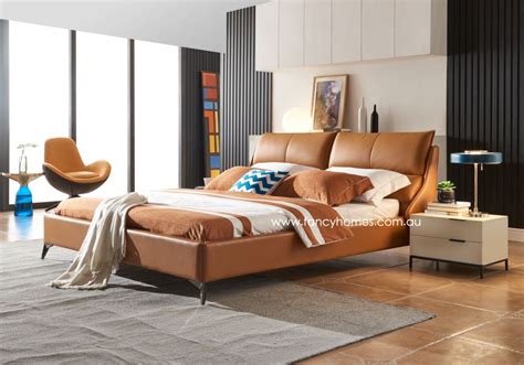 Leather bed PenalbaWeb.com