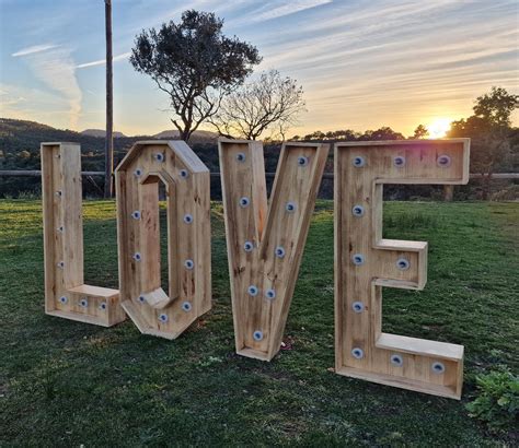Letras de madera con luces PenalbaWeb.com