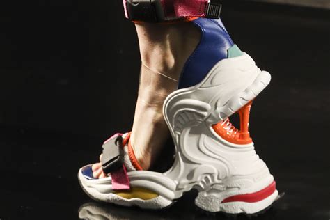 Los zapatos mas  del mundo PenalbaWeb.com